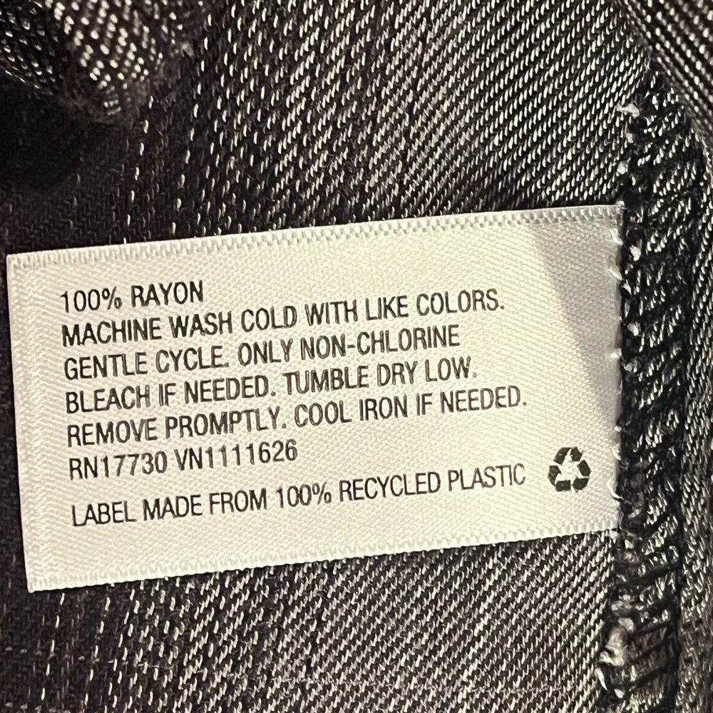 Ava & Viv plaid tunic button down shirt.  Size X black and gray tones - Picture 4 of 10
